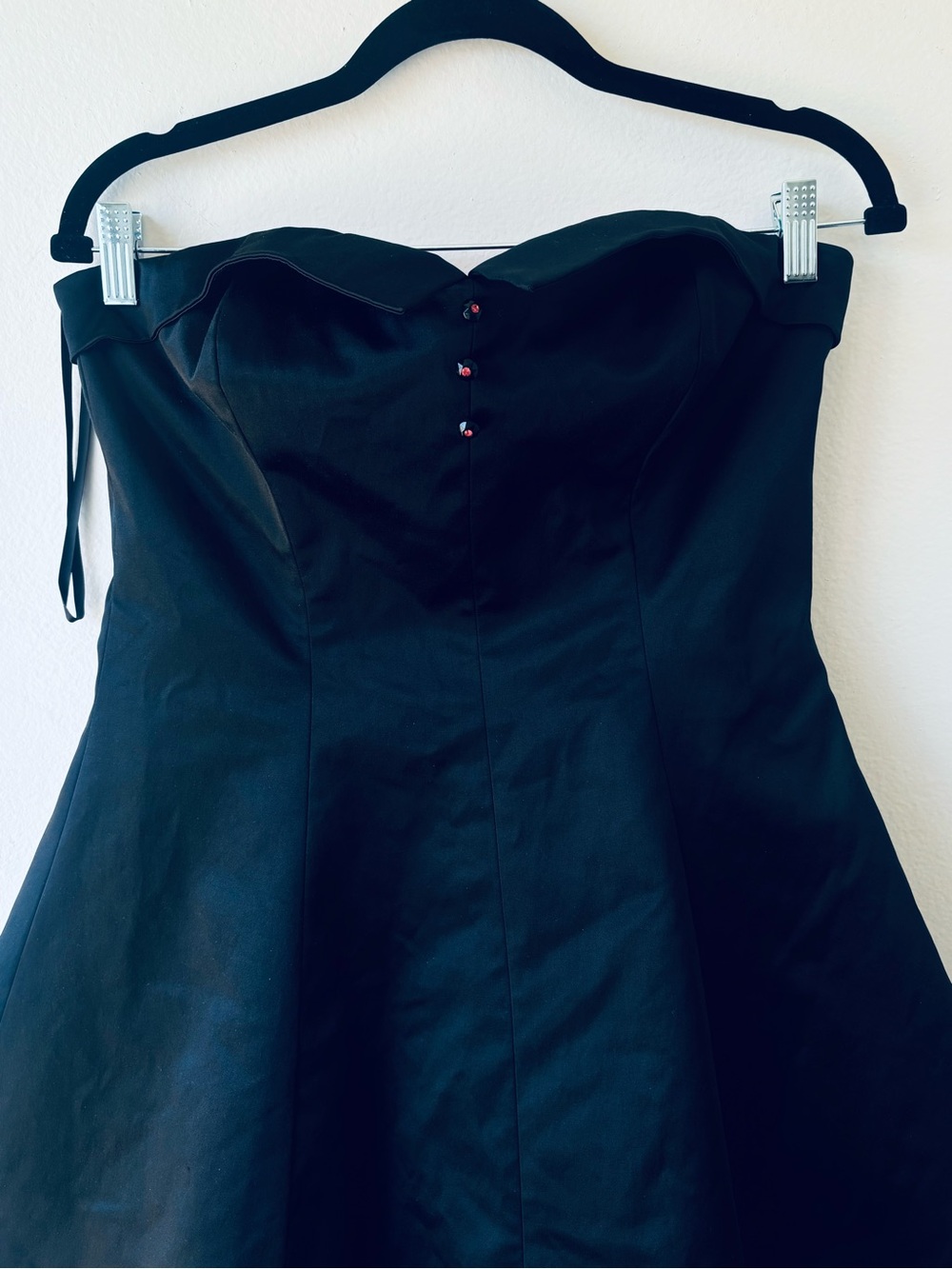 Betsey Johnson Black Strapless Party Dress with Pink Trim - Picture 4 of 6